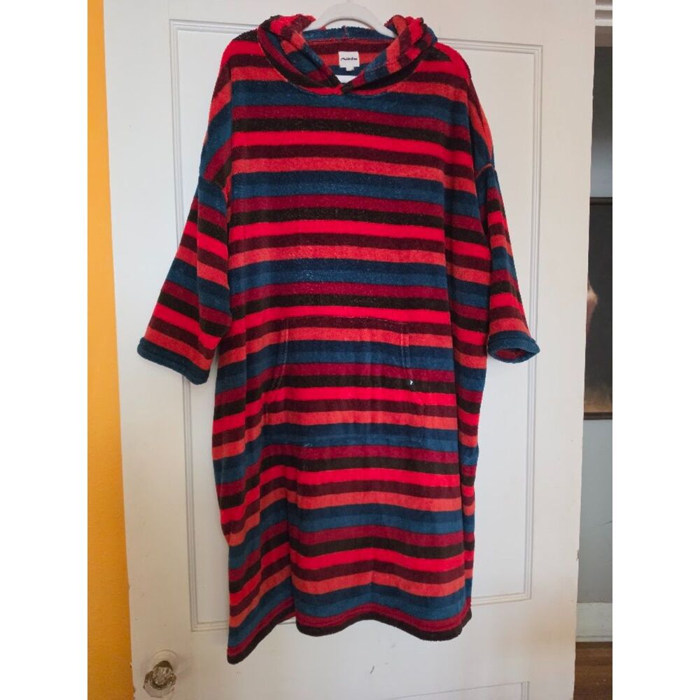 MeUndies Snoozy, an oversized wearable blanket pullover loungewear piece XL/4XL